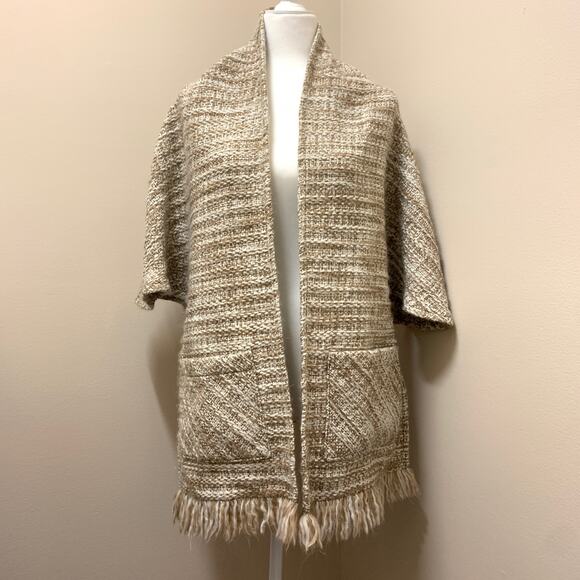 Boyne Valley Weavers Shawl OS Cream Beige Weave Fringe Hem Lined Pockets Poncho - Picture 1 of 11